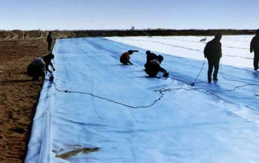 水庫復合膜焊接現場