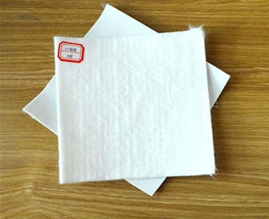 聚酯長絲復(fù)合土工膜